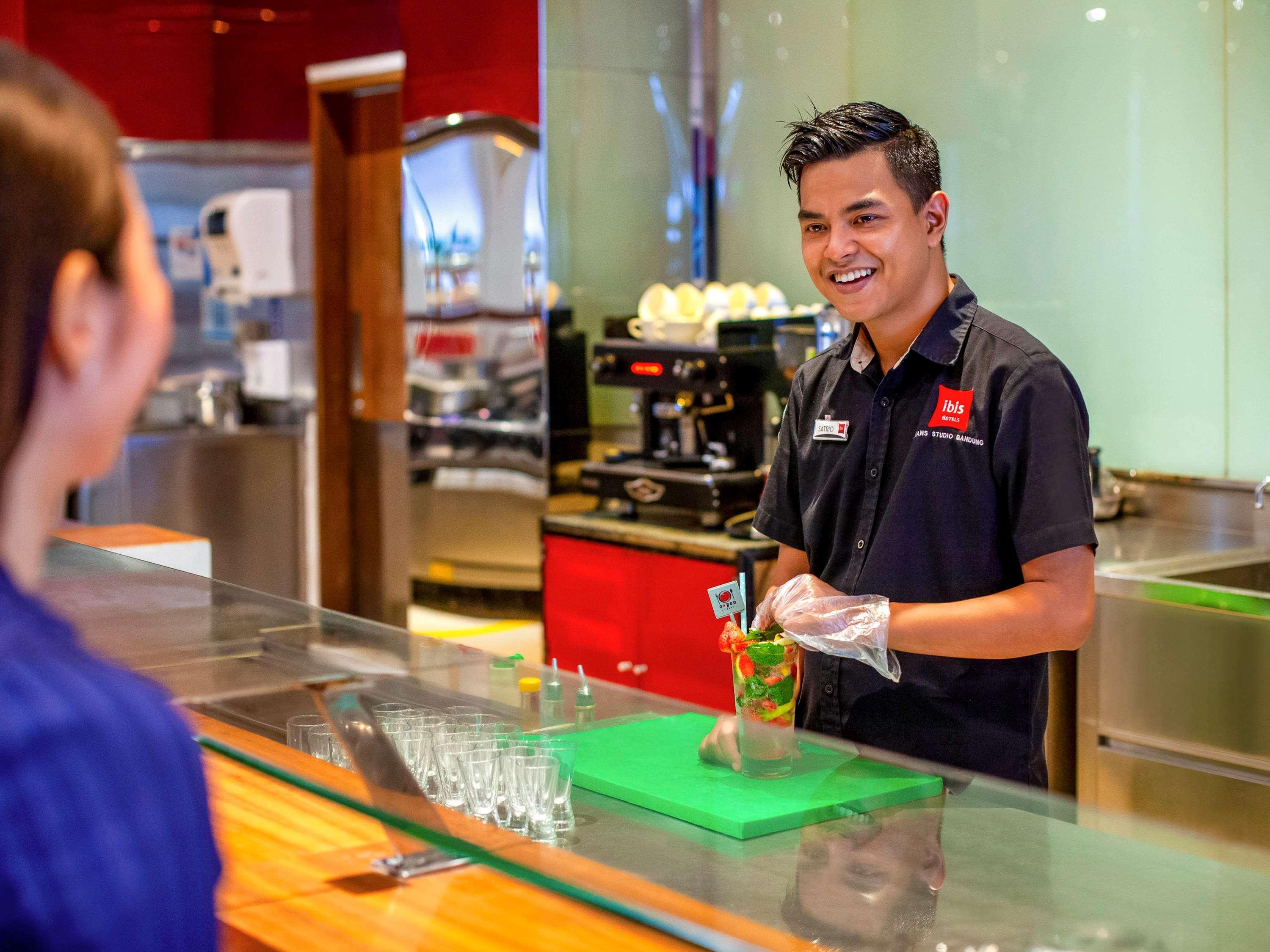 Ibis Bandung Trans Studio Exteriér fotografie