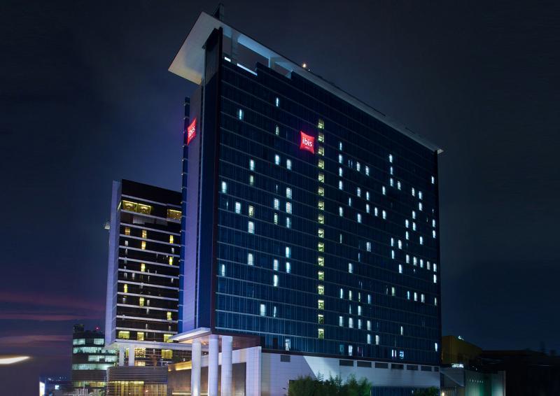 Ibis Bandung Trans Studio Exteriér fotografie