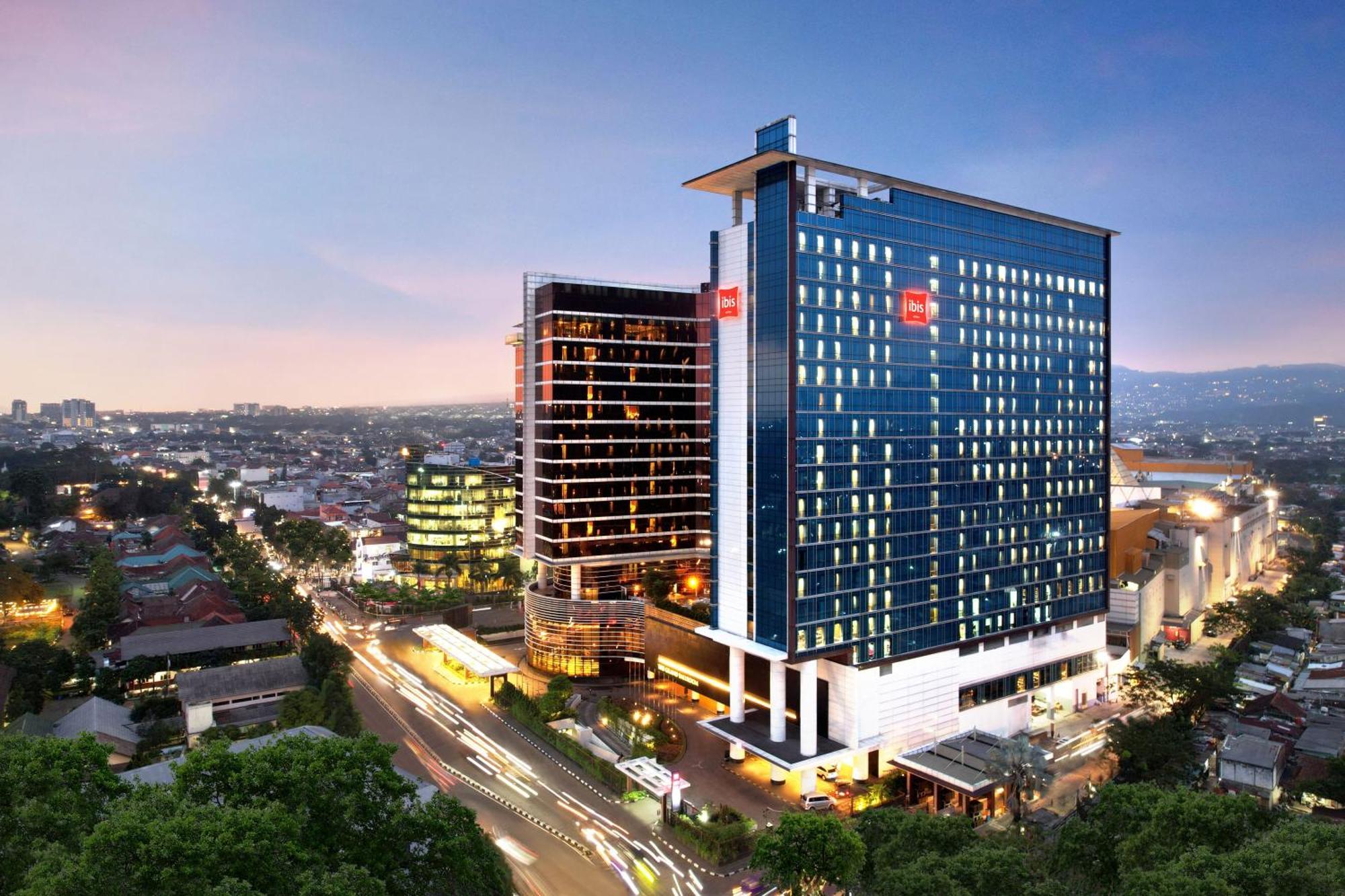Ibis Bandung Trans Studio Exteriér fotografie